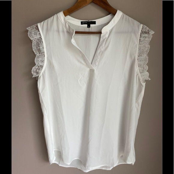 Gibson Tops - Gibson City Safari Roselyn Weaver V-Neck